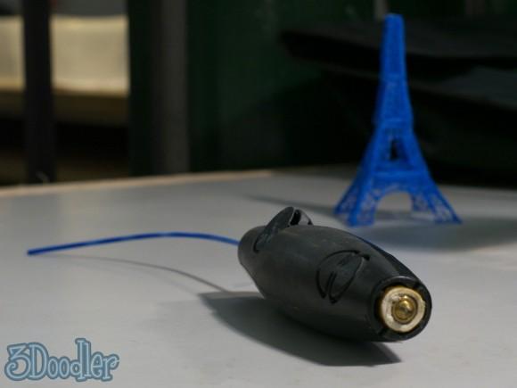 3Doodler-Pen-with-Eiffel-Tower