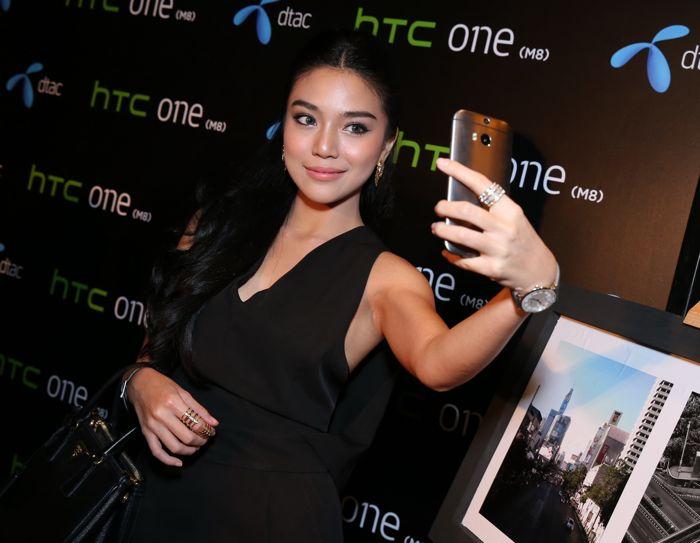 HTC Eye Selfie
